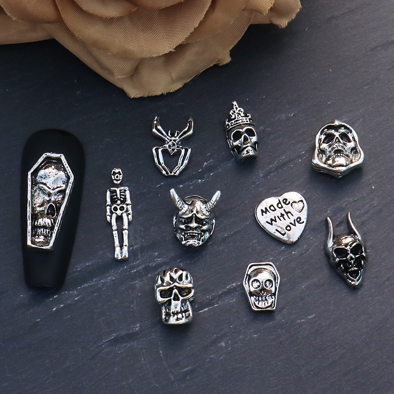 20PCS Retro Metal 3D Demon Mas - Trending Tech Accessories 评论和价格