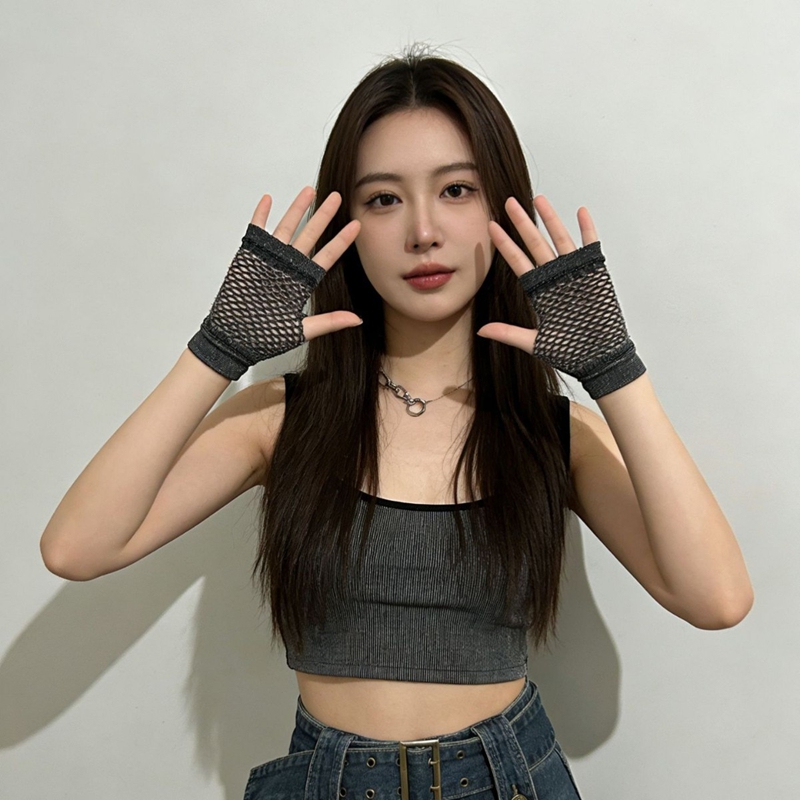 Nail Tech Photo Prop Punk Fish - Tech Girl Accessories 评论和价格